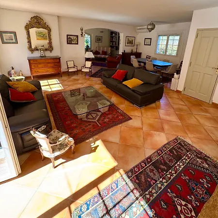 L'evasion Méditerranéenne - Piscine, Proxi Plage&commerces *