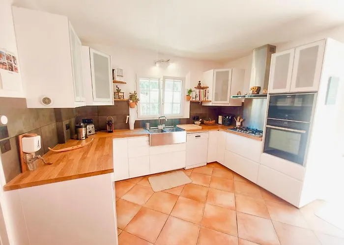 L'evasion Méditerranéenne - Piscine, Proxi Plage&commerces * Le Pradet