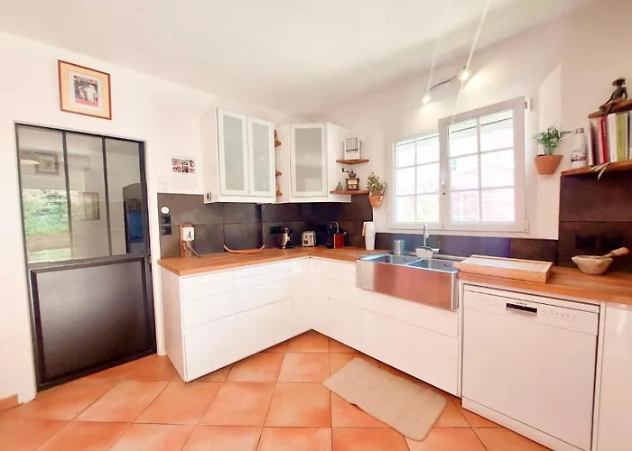 L'evasion Méditerranéenne - Piscine, Proxi Plage&commerces Villa